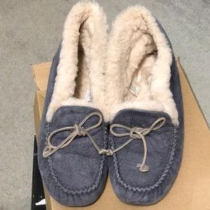 footskins moccasins